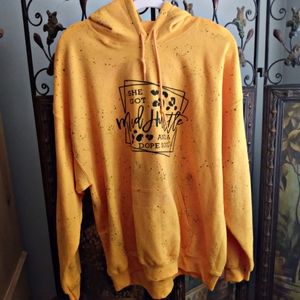 New Women's Xl Boutique Sweatshirt